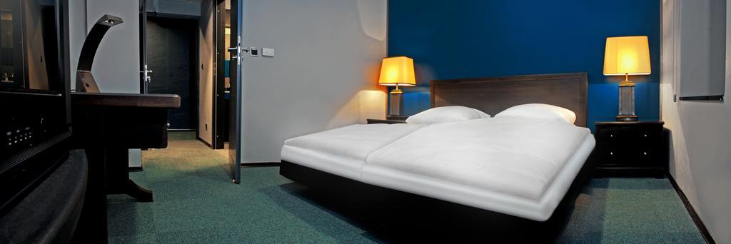 שורזוב Blues Hotel חדר תמונה